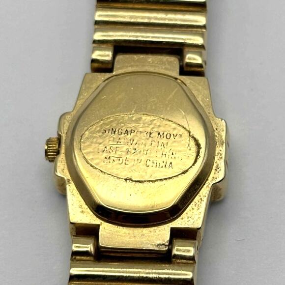 Stunning Gold Watch - Picture 5 of 5